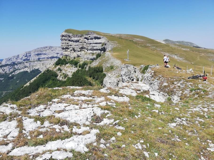 Logement Standing Wifi Vercors 'In Saint-Jean-en-Royans Exterior foto